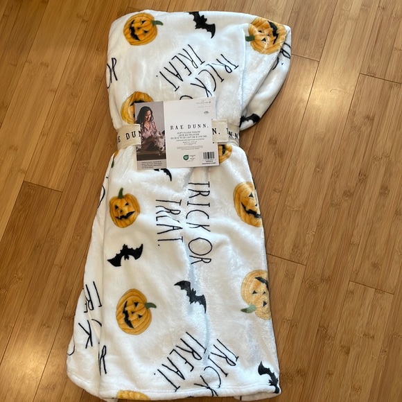 Rae Dunn Other - Rae Dunn Halloween Throw NWT
